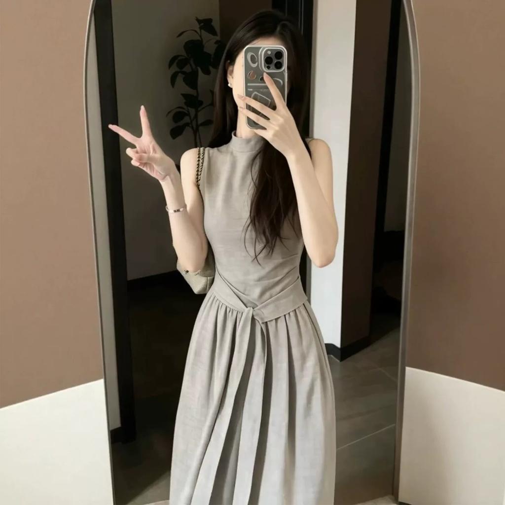 Old Money Wind Sleeveless Vest Dress Children's Summer 2026 New Seaside Vacation Temperament Waist Beautiful Long Dress
