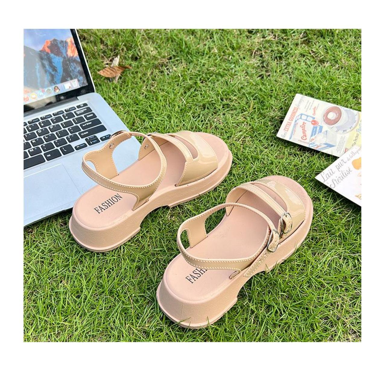 

Women s Summer Roman Sandals with Flat Wedge Heels and One Button Sponge Cake Design Soft Indoor/Outdoor Use Anti-Slip 38-39 золотой