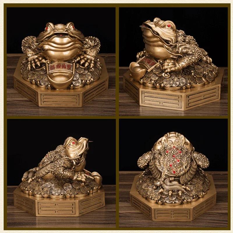 Chinese Style Feng Shui Golden Toad with Movable Coin In Mouth Wealth Fortune Ornament Richness Figurine Home Office Desk Decor