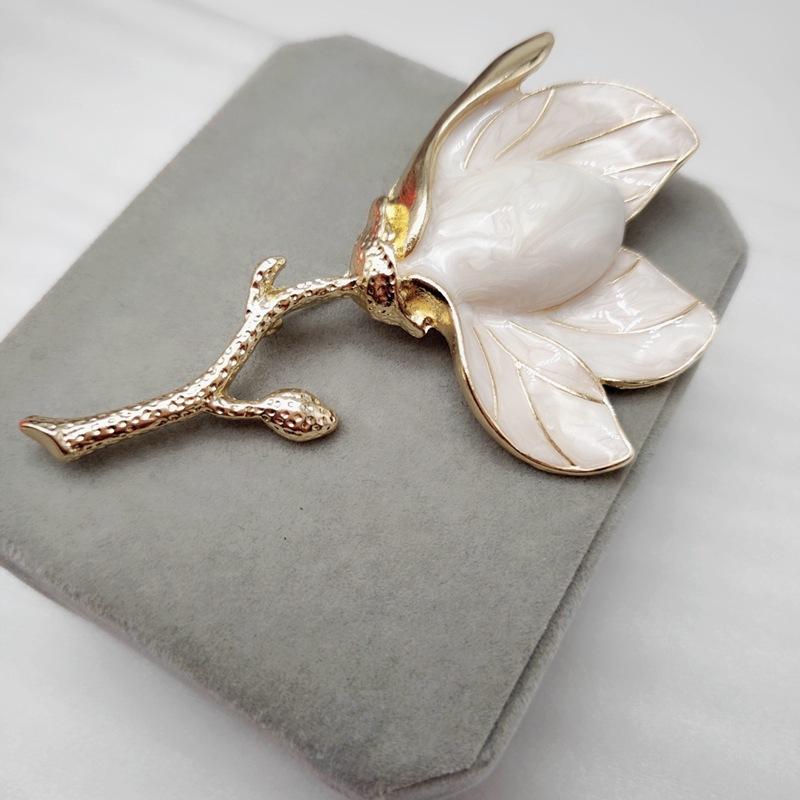 Medieval Enamel Colored Glaze Magnolia Flower Brooch Exaggerated Retro Court Style Alloy Corsage Accessories