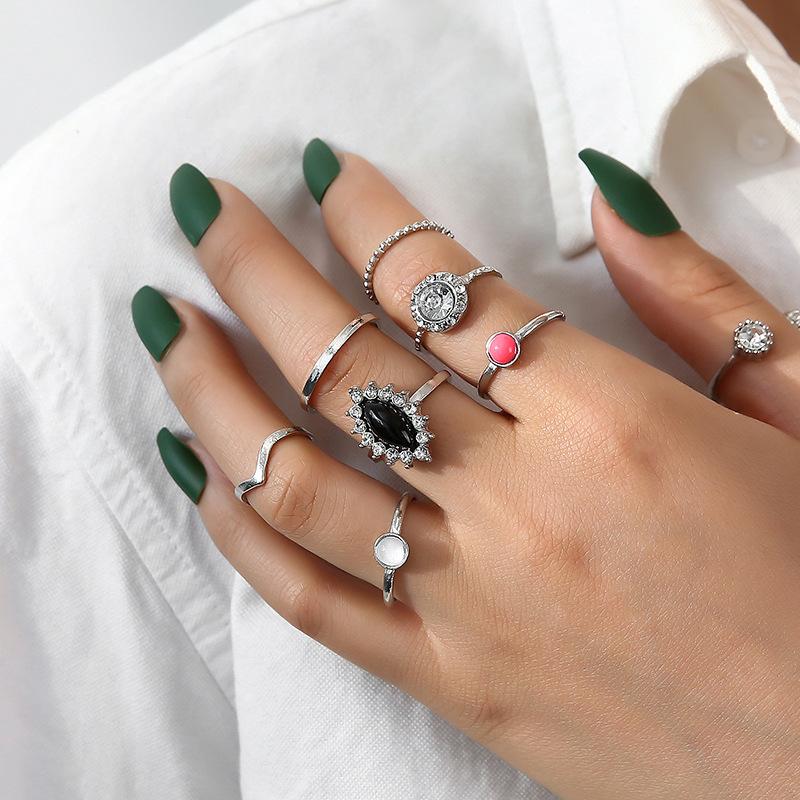 Jewelry Combination Black Gemstone Horse Eye Red Diamond 8-Piece Set Ring