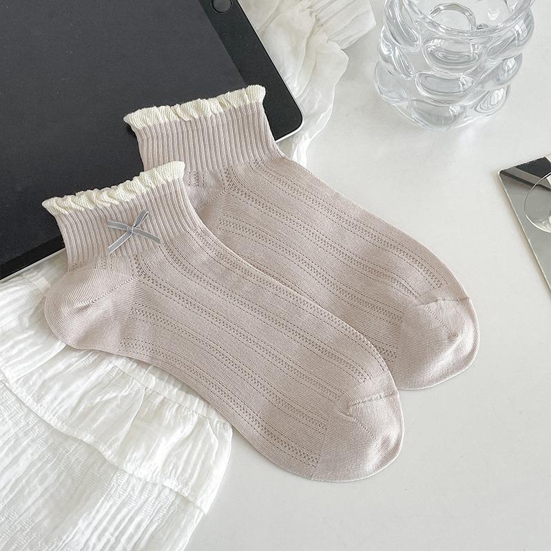 Ladies Spring and Summer with Small Fresh Bow Short Tube Cotton Socks
