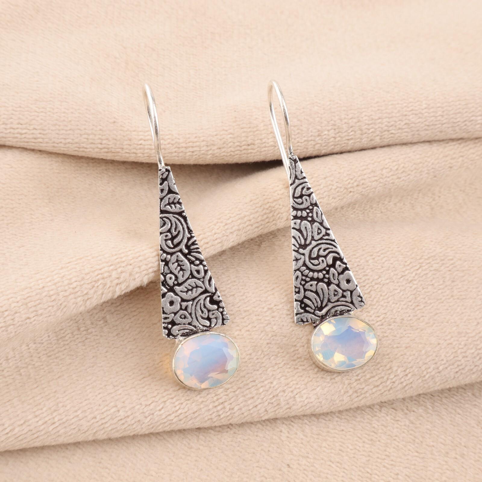 

Натуральный молочный опал драгоценный камень 925 стерлинговое серебро ювелирные изделия ручной работы серьги 1,9 EE-165-20