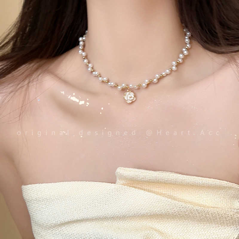French camellia pearl necklace women s new high-end clavicle chain niche light luxury Internet celebrity necklace