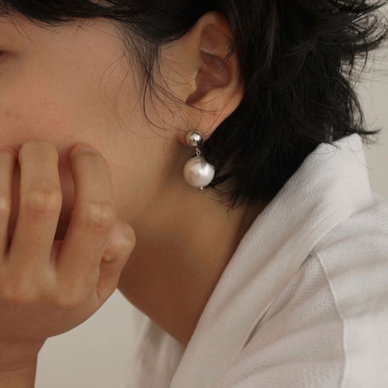 ANDEZVOUS PINA EARRINGS (PEARL)