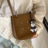 2025 Spring New Super Fire Korean Version Simple and Fashionable Bucket Small Bag Commuter Versatile Women's Casual Messenger Bag