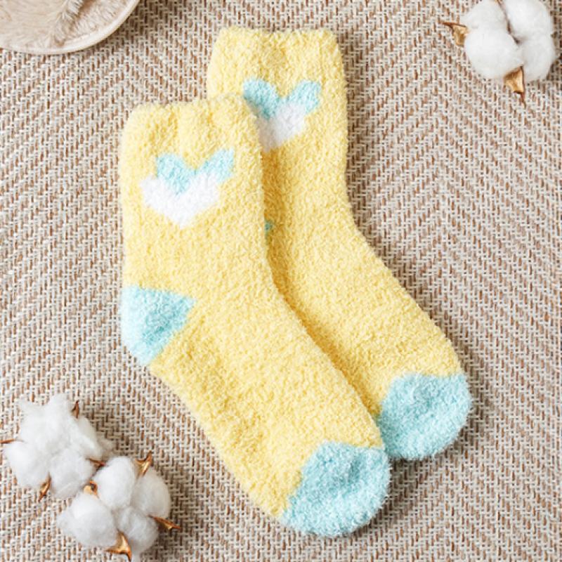 Daiso Double Heart Sleep Socks Yellow