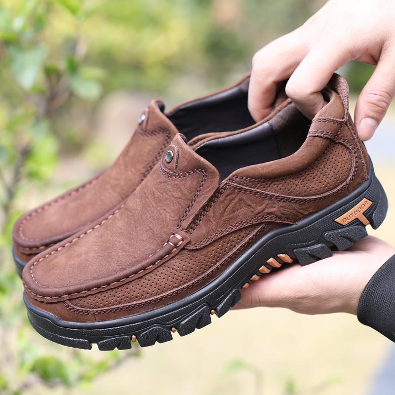 Fashion 2025New Men Slip On Casual Leather Walking Shoes Breathable Genuine Leather Lazy SneakersOutdoor Soft Sole Comfort Walking Shoes