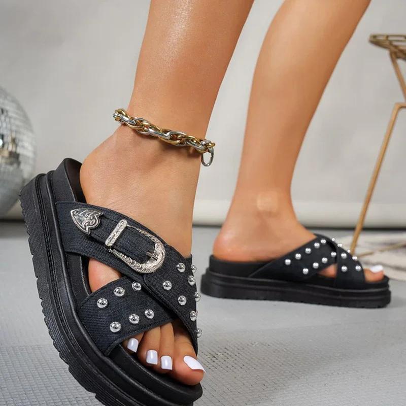 Fashion 2025 Buckle Slippers High Quality Women's Slip-On Open Toe Flat with Non-Slip Casual Summer Ladies Beach Slippers Large Size
