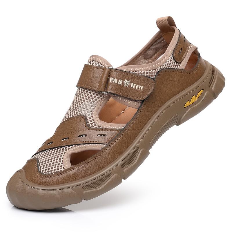 Hole shoes men's 2025 summer outer wear hollow driving sandals men's bag head sports beach sandals 2025