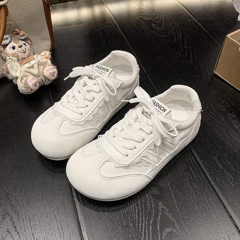 

2025 summer and autumn new breathable lace ballet training shoes versatile little white shoes soft-soled casual sports shoes 40