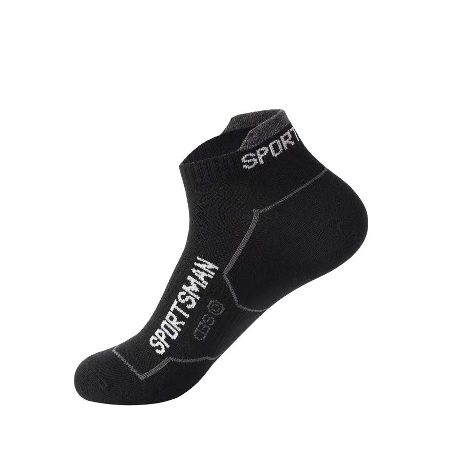 Men's Sports Low-Cut Breathable Mesh Badminton Socks - Anti-Odor, No-Show for Spring, Summer, and Autumn
