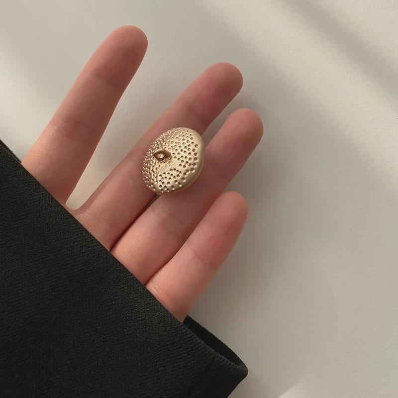 Yisen ESSTUDIO Women's Wool Coat with Decorative Metal and Pearl Buttons