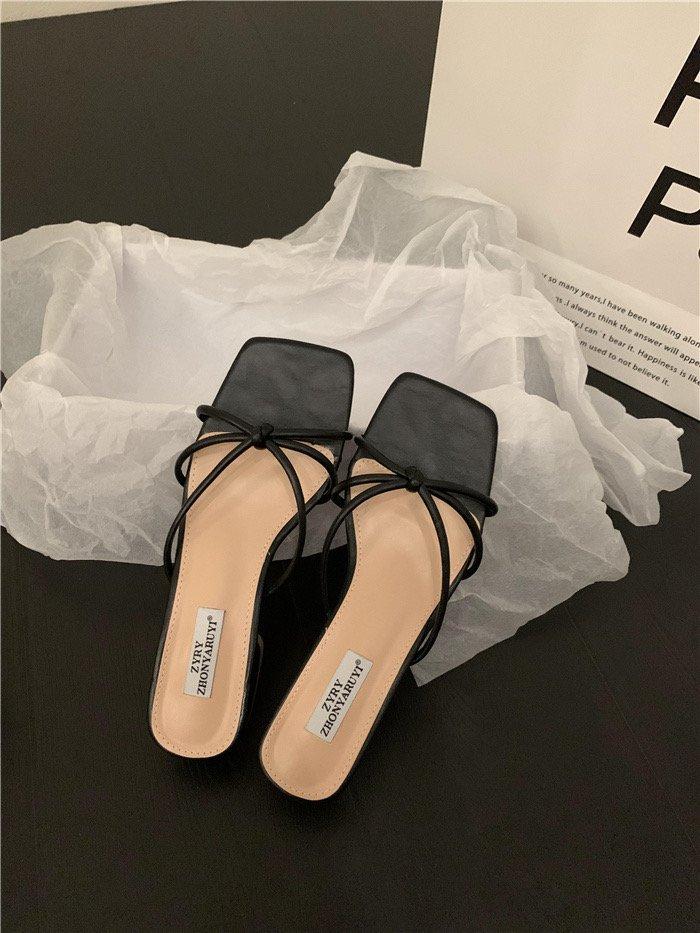 

Xiaoliang slippers children s 2025 summer new outer wear daily versatile flat bottom one word out women s slippers 35 чёрный