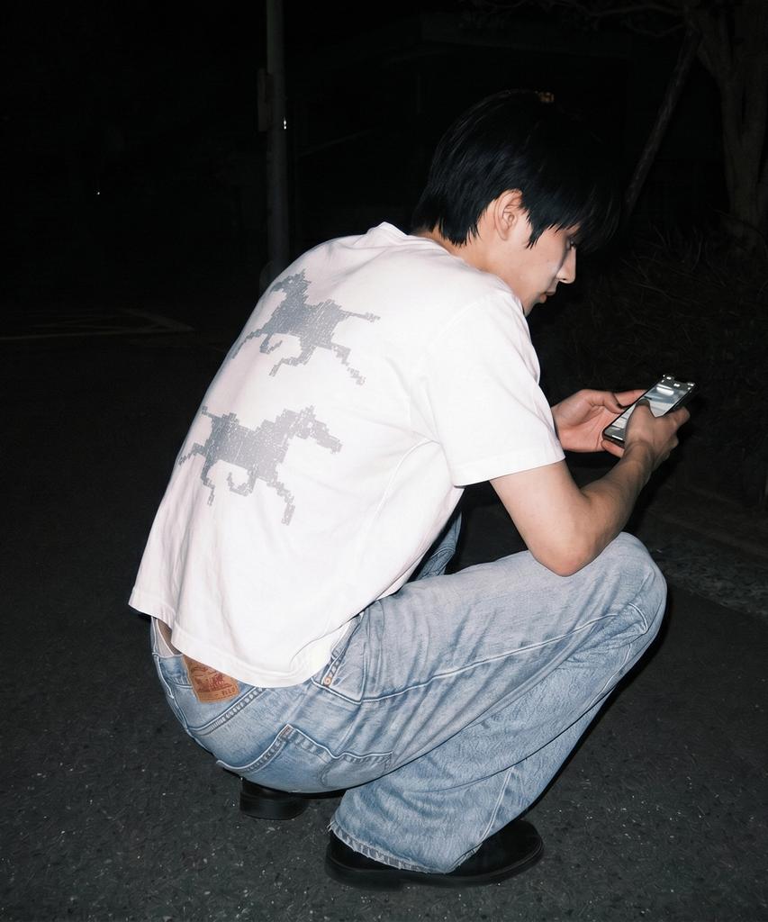 Nodi System Error Horse Crop Tee Ivory