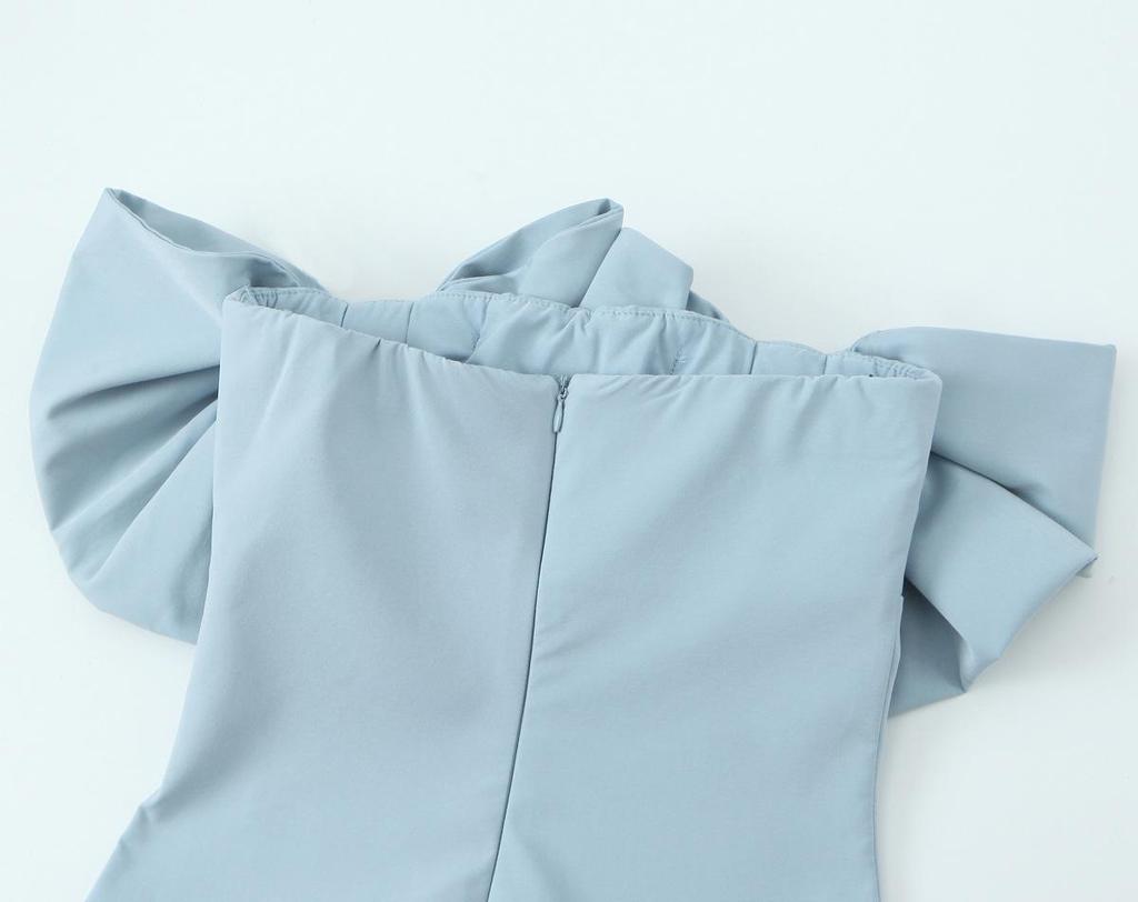 Europejska i Amerykańska Damska Urocza Mini Sukienka Bodycon z Odkrytymi Ramionami i Kokardą