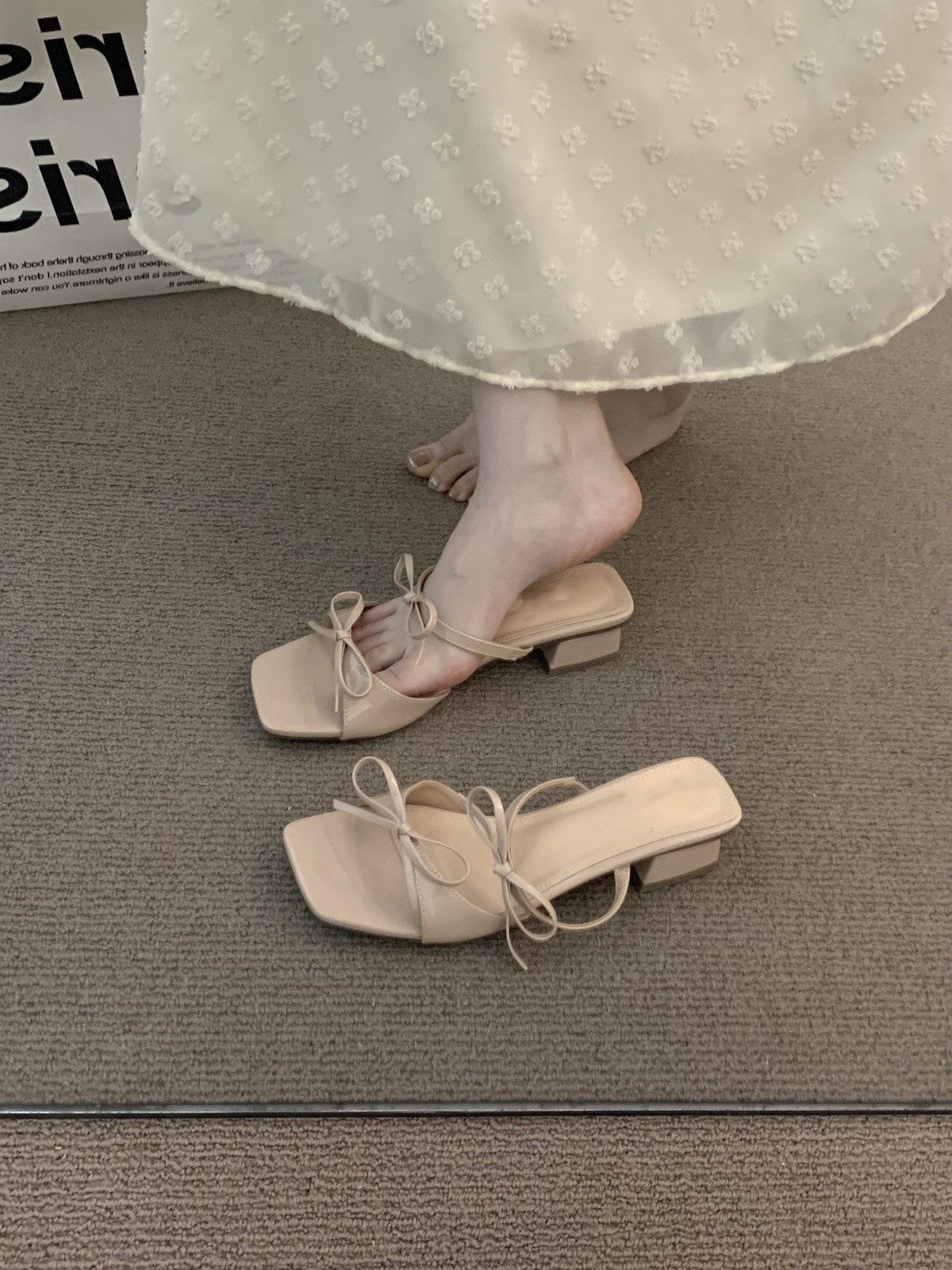 

Niche high-heeled bow French one-word slippers fairy outer wear 2025 new summer with skirt sandals 40