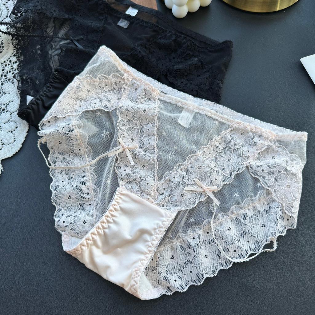 Ladies Spring and Summer Sexy Lace Wide Sided Mesh Low Waist Triangle Briefs