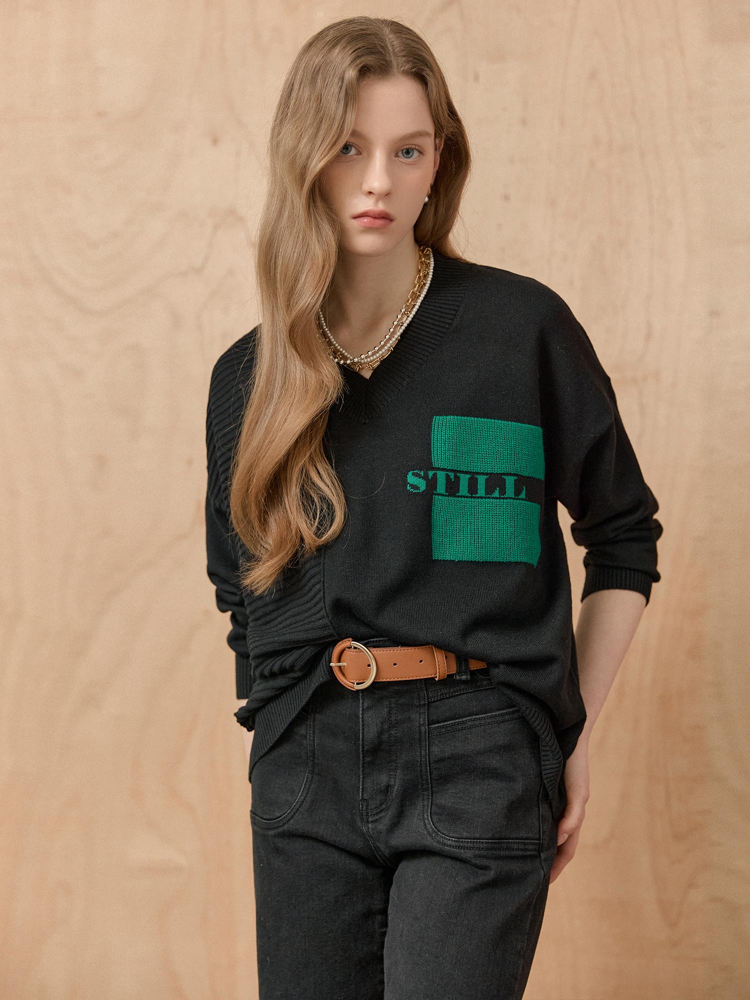 Maja Lettering Point Wool Blend V-Neck Knit Black/Free