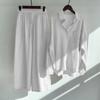 Completo estivo da donna in camicetta e pantaloni casual a due pezzi
