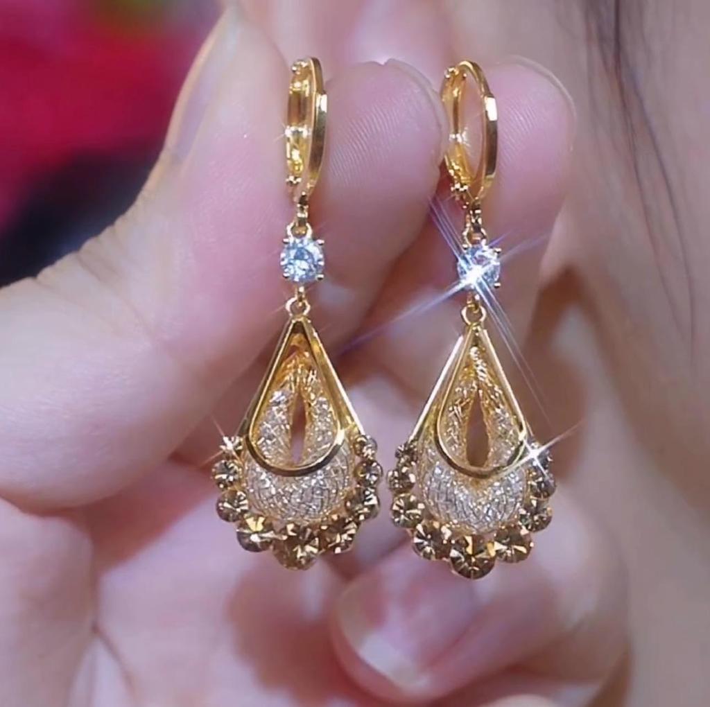 2025 Trend Gold Mesh Purple Crystal Earrings: Exquisite High-End Fashion Ear Cuffs