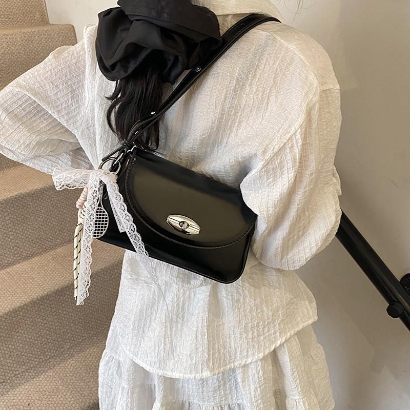 IELGY Trendy All-Match Small Square Bag Fashion One-Shoulder Casual Messenger Bag