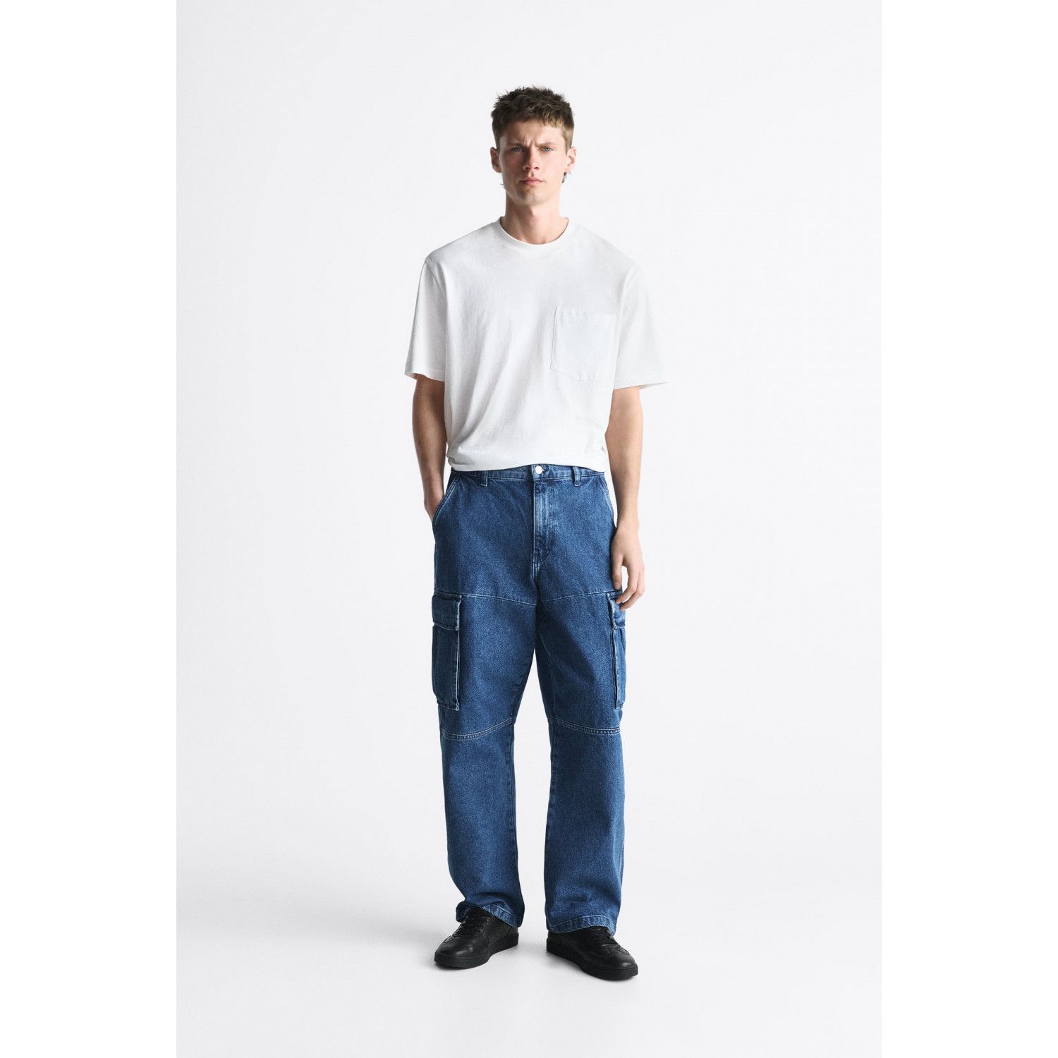 

RELAXED CARGO JEANS