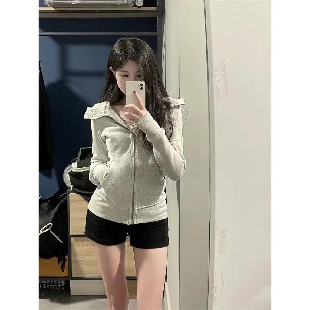 Women's Fashion Hooded Cropped Sweatshirt: Slimming Bodycon Short Top, Versatile Couple's Dopamine Style.