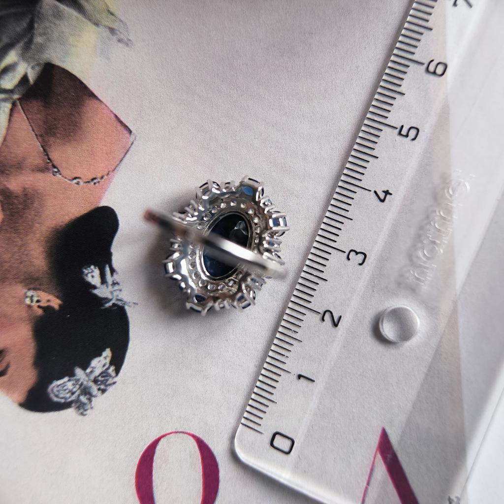 Anello in argento con zaffiro nano, peso dell'articolo 4,68 g (2205975)
