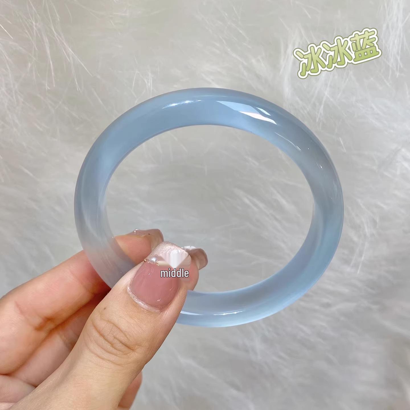 Elegant Blue Cat s Eye Stone & White Jade Bracelet for Women Approximately 60
