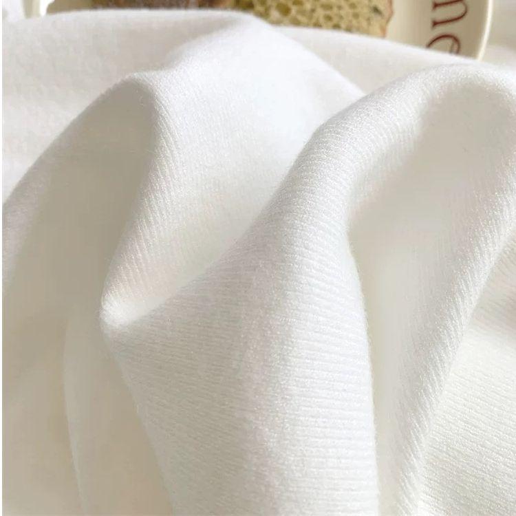 A Semi-high-neck Sweater Paired with A Base Layer and An Early Spring and Autumn Knitted Sweater Top