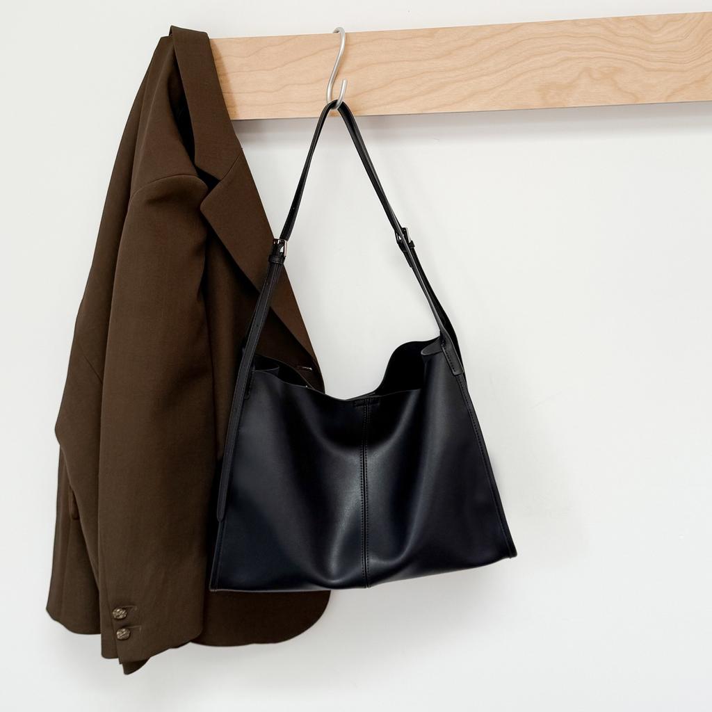 Cowhide Bag New Autumn and Winter Vintage Leather Women's Bag Tote Bag Versatile Texture Commuting Hand-held Shoulder Bag