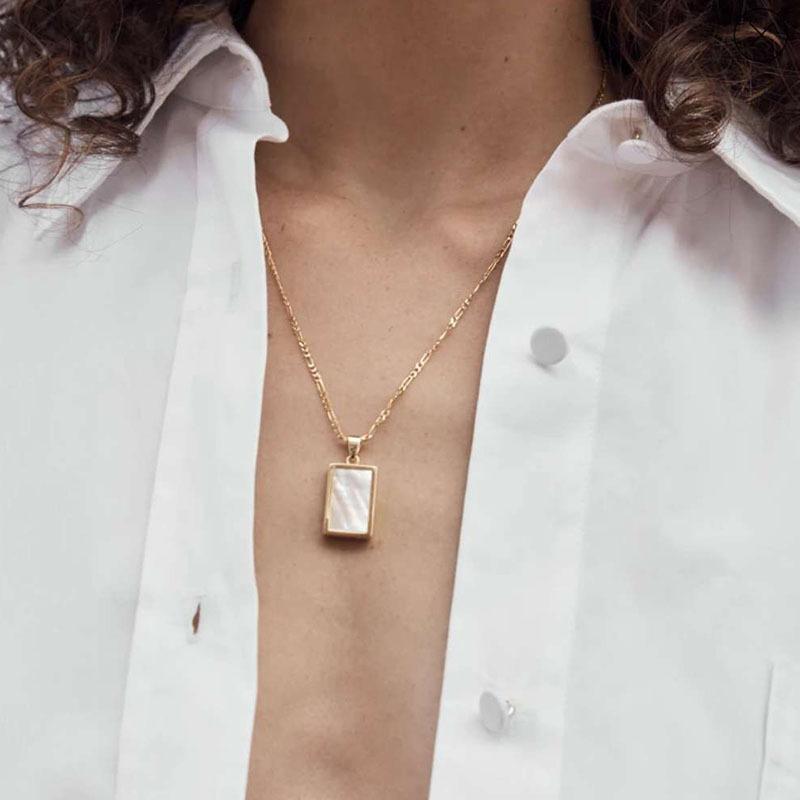 Fashion Jewelry Colorful White Shell Necklace Rectangle Pendant Necklace Stainless Steel Necklace