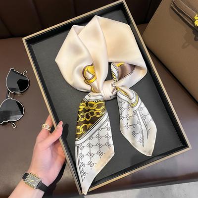 Accessoires – Schals & Tücher