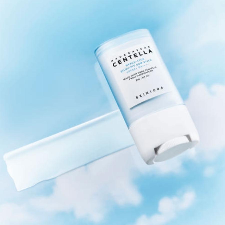 

Skin1004 MADAGASCAR CENTELLA HYALU-CICA Шелковистый солнцезащитный стик 20 г