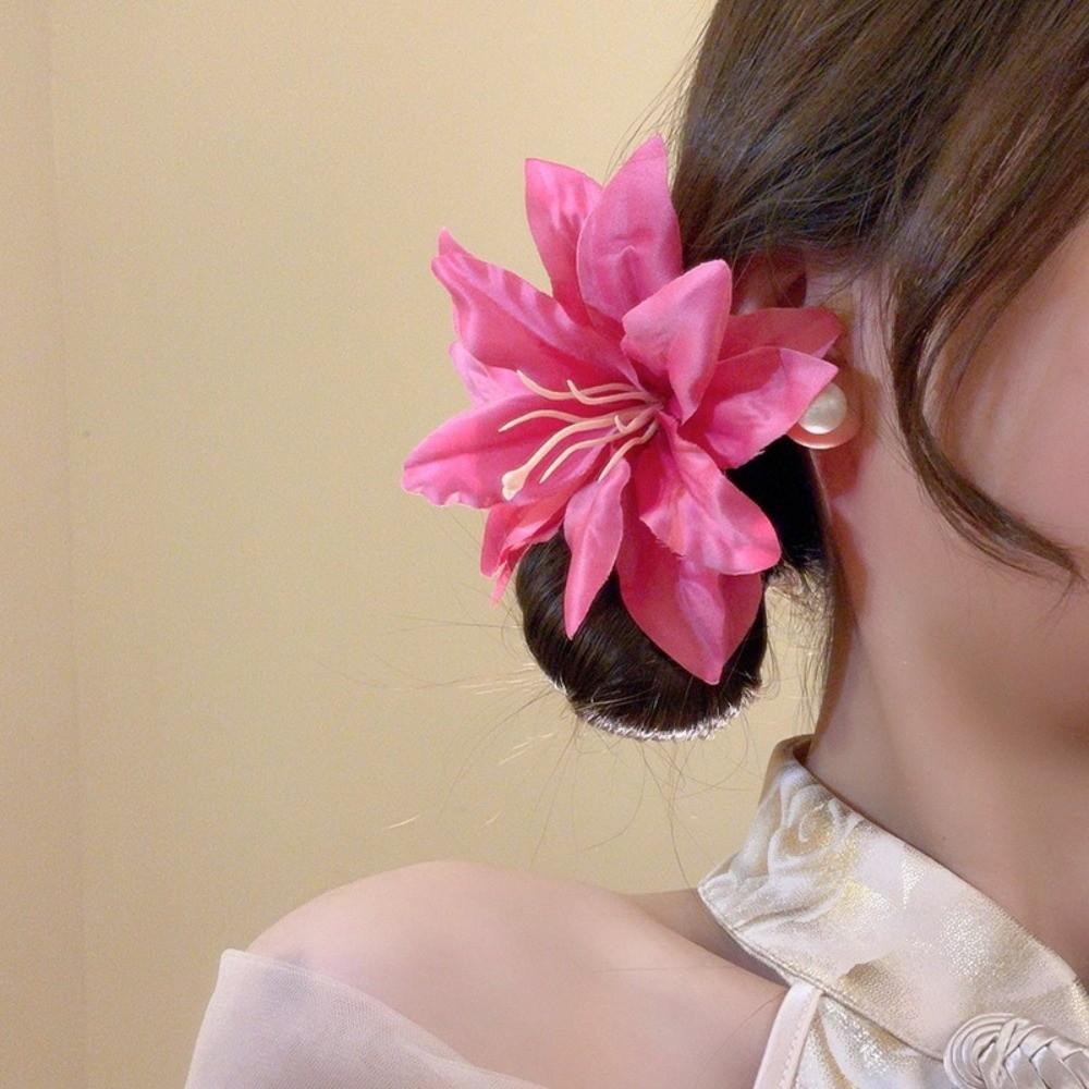Vintage Red Fabric Hair Barrettes Elegant Flower Duckbill Clip Summer Season