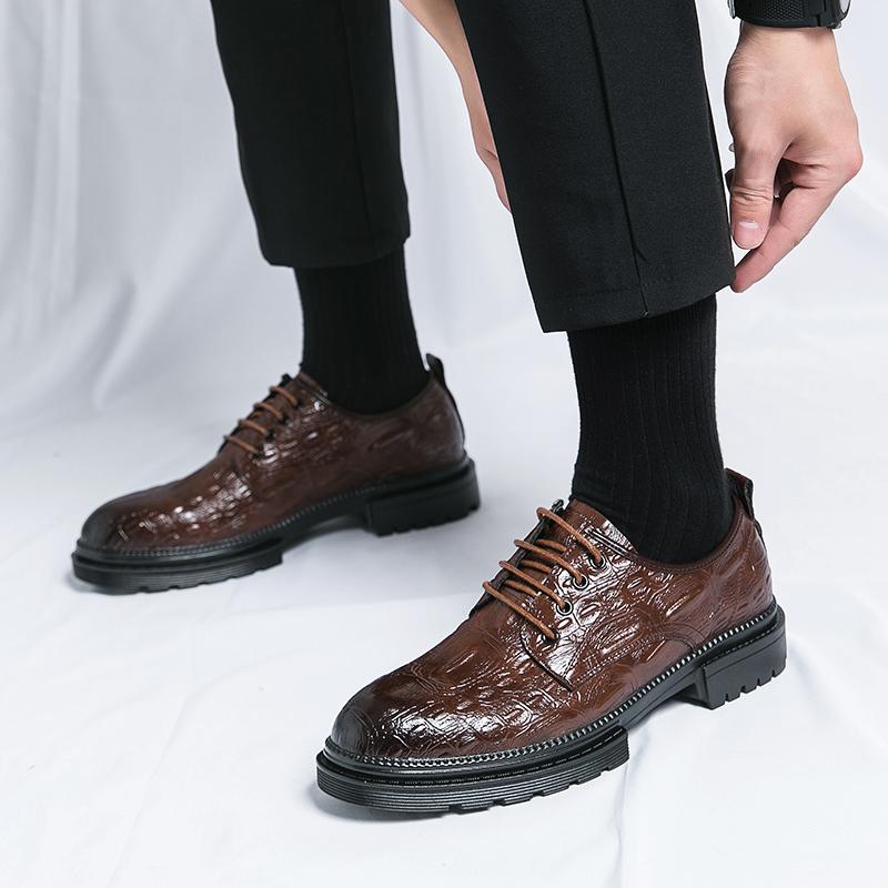 Fashion Classic men's leather shoes daily fashion business style design Leisure Party Thick soled handsome young shoes Hot selling