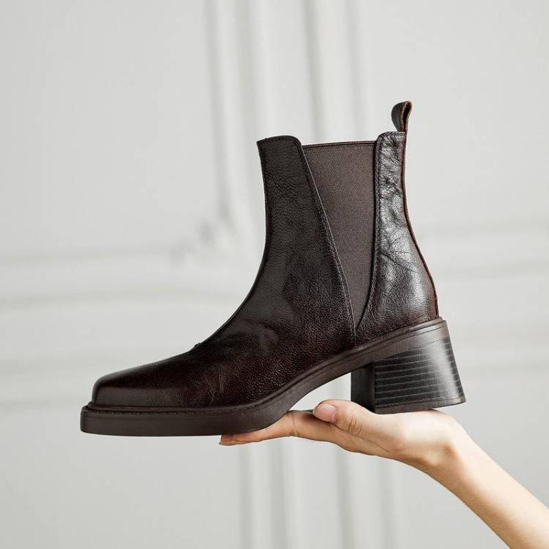 

Осенне-зимние женские ботинки Мартин кожаные большого размера женские ботинки на среднем каблуке с квадратным носком из коровьей кожи низкие ботинки новые ботинки на платформе женские 40