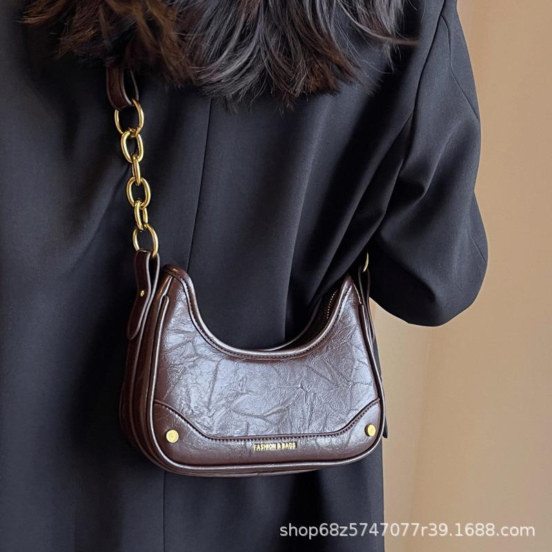 Medieval bag retro 2025 winter shoulder messenger bag Internet celebrity bag manufacturer temperament versatile shoulder bag