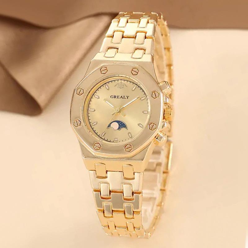 Women's Fashion Alloy Quartz Bracelet Watch