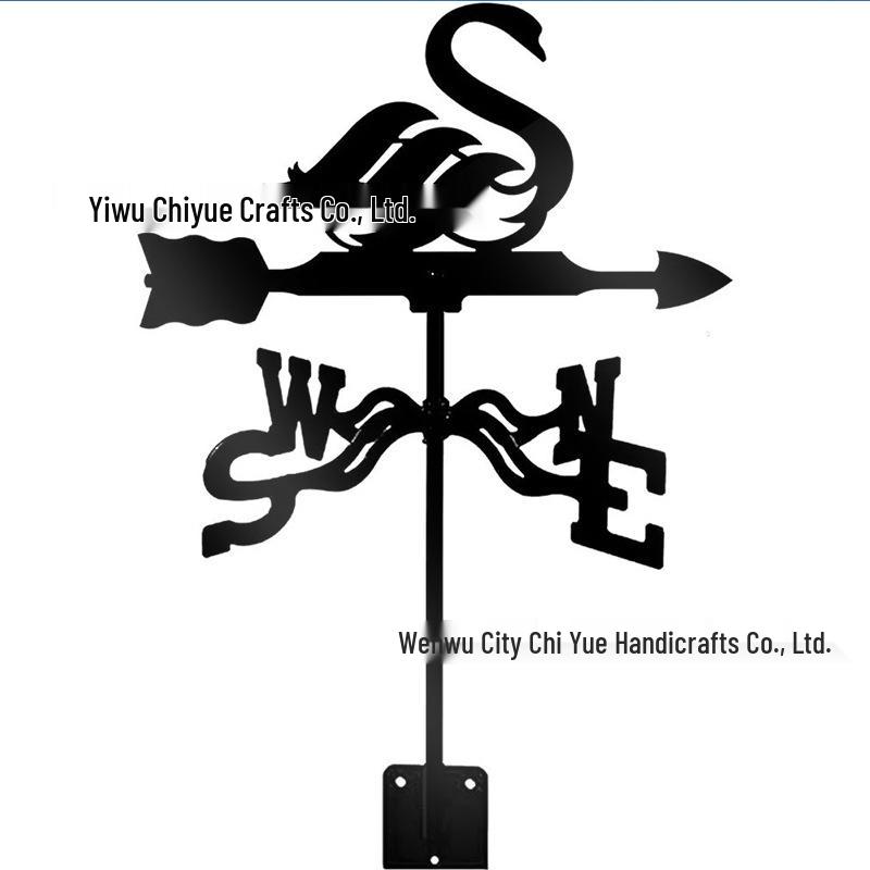 Weather Vane Ornament: Outdoor Wrought Iron Spray-Painted Roof Decoration Metal Craft