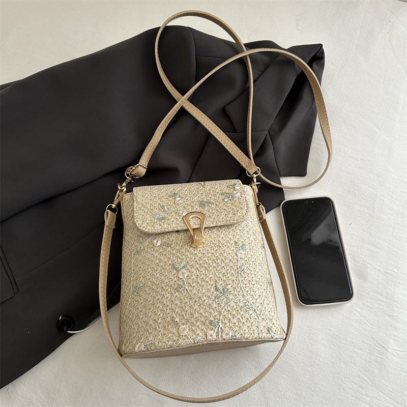 

Lace Woven Straw Woven New Fashionable and Fresh Sling-shoulder Bag Women s Small Bucket Crossbody Bag Handbags CLE 19x11x21cm хаки