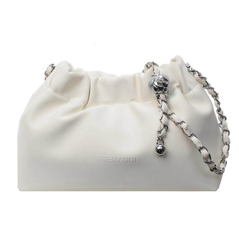 2025 new Korean version niche design simple pleated cloud bag fashion versatile commuter chain messenger bag women