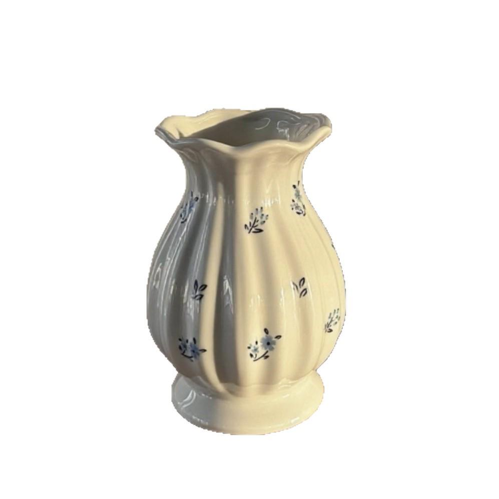 French White Ceramic Vase: Elegant European-Style for Floral Arrangements In Living Rooms