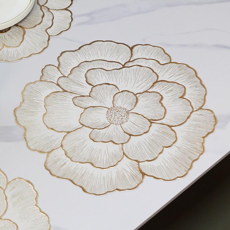 Kreative Rosen-Tischdecke Nordischer Stil Tischdekoration Matte Vergoldeter Home-Untersetzer PVC Rutschfeste Wasserdichte Tischdecke