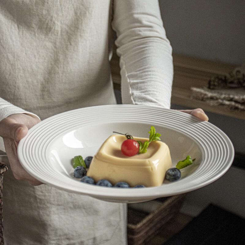 Star-marked Ceramic Pasta Plate