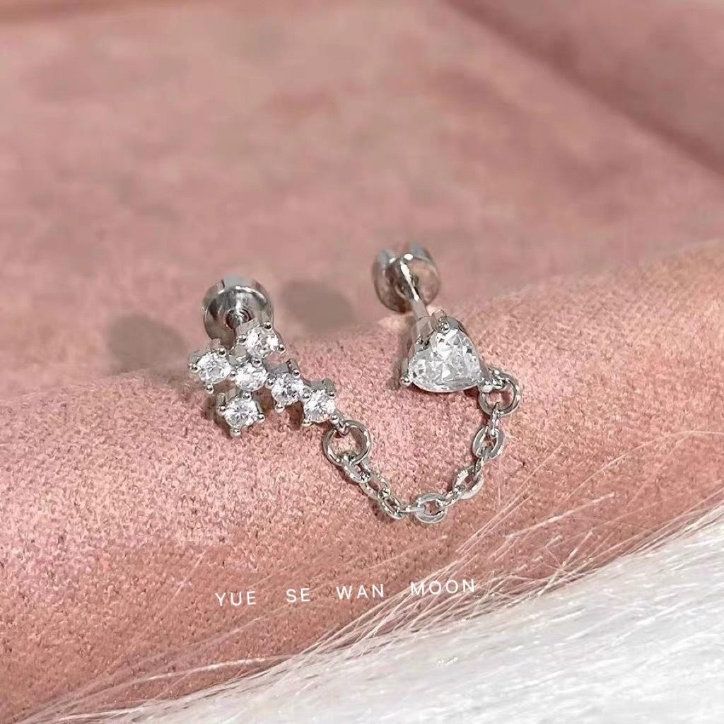 

Double Ear Hole Cross Earring - Unique Japanese Korean Design, High-End Feel, Versatile Simple Cartilage Stud