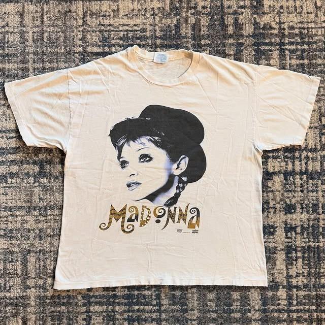 1993 MADONNA THE GIRLIE SHOW Vintage T-Shirt Reprint