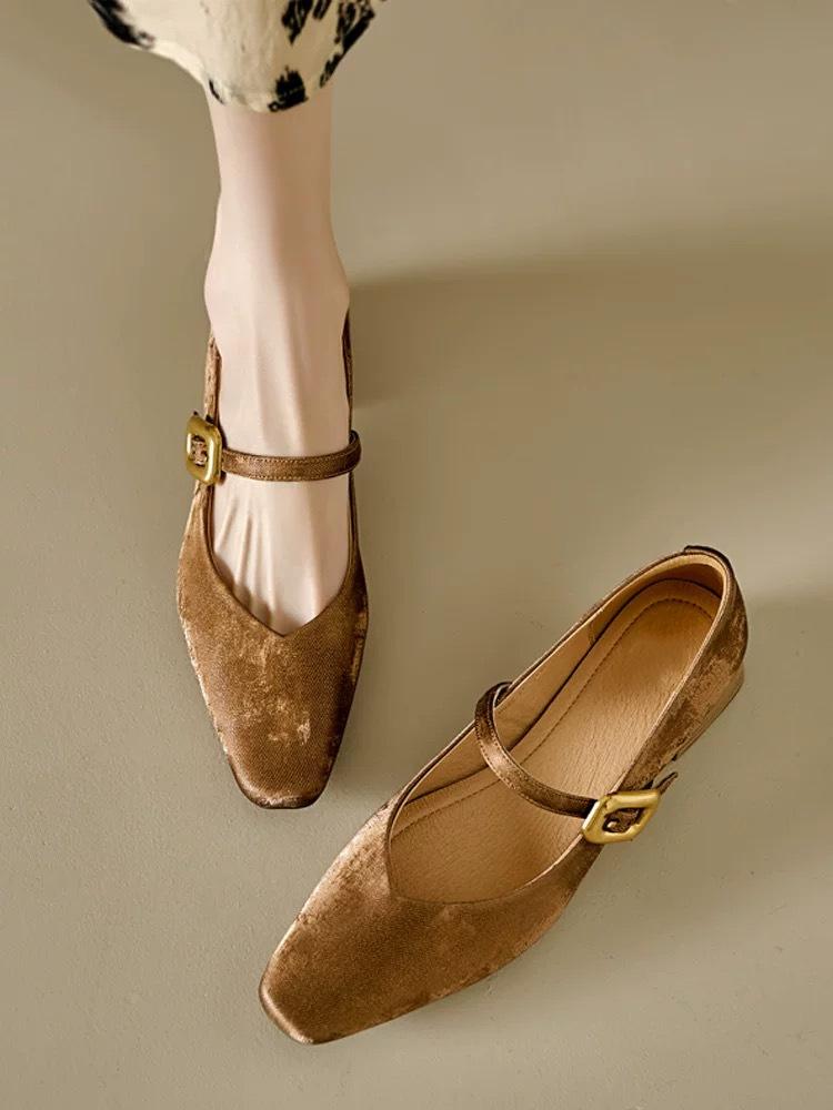 

Гигантская мягкая кожа в новом китайском стиле с туфлями Мэри Джейн женские французские ретро универсальные туфли на толстом среднем каблуке с квадратным носком 40