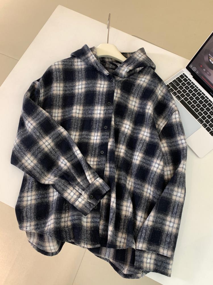 Trendy Loose Plaid Hooded Shirt Jacket for Women – Plus Size Long Sleeve Outerwear for Spring/Autumn